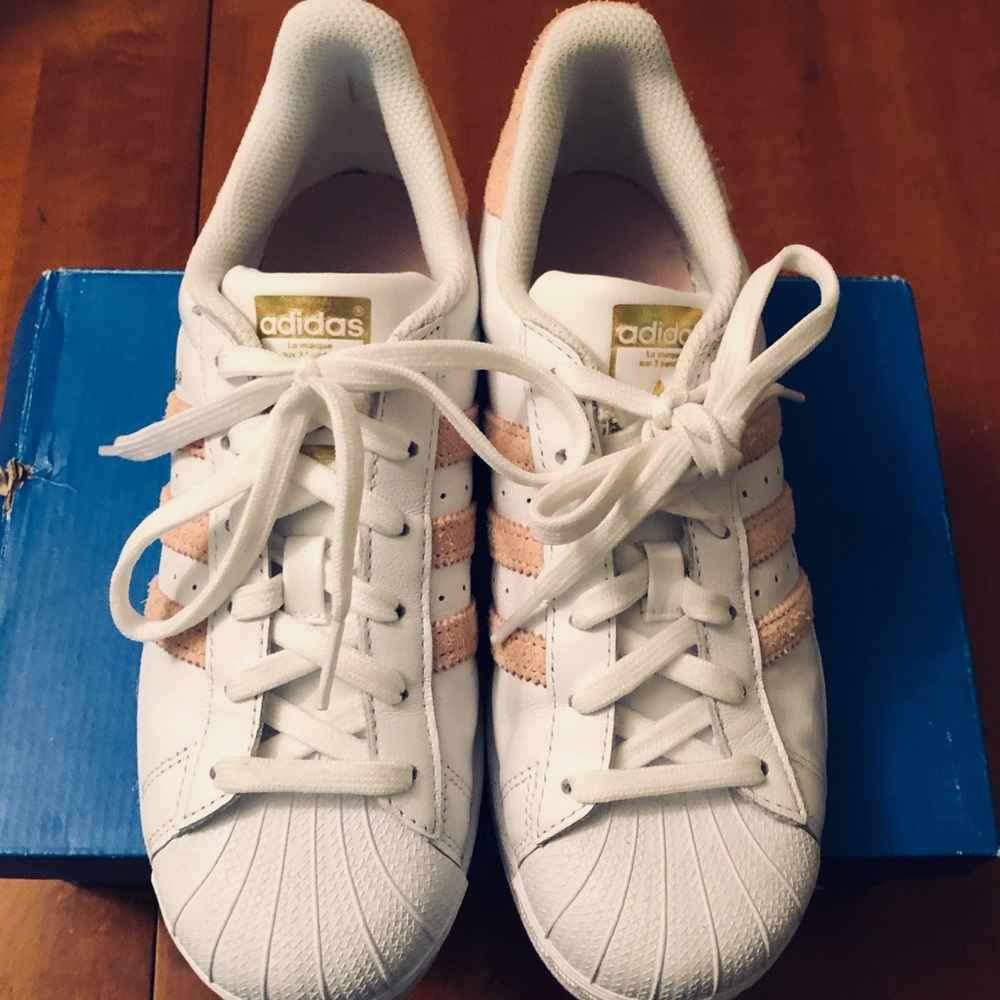 ADIDAS Superstar “Foundation J” BigKid 6/Adult 7